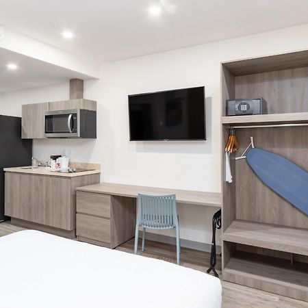 Hotel Mesaluna Short & Long Stay ซิวดัด ฮัวเรซ ภายนอก รูปภาพ