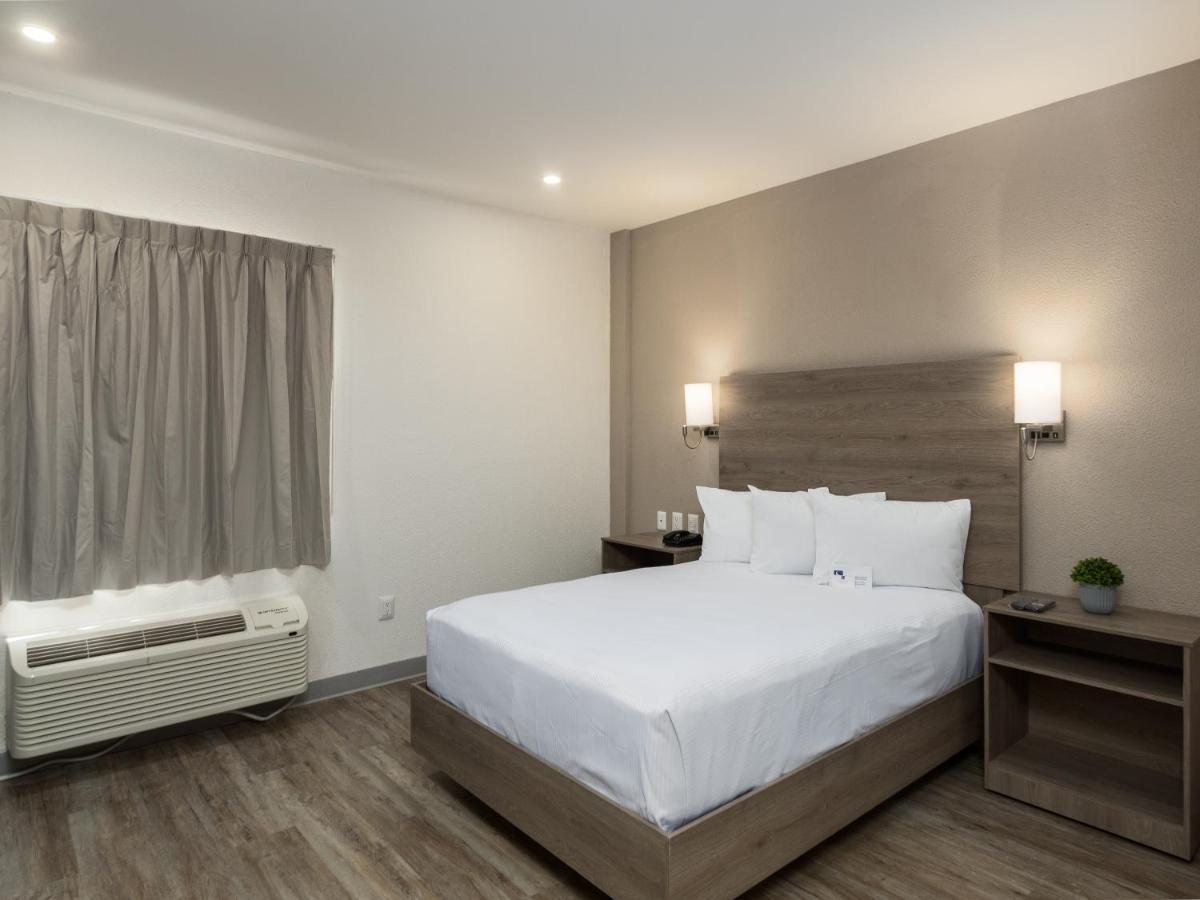 Hotel Mesaluna Short & Long Stay ซิวดัด ฮัวเรซ ภายนอก รูปภาพ