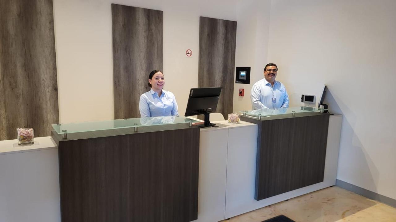 Hotel Mesaluna Short & Long Stay ซิวดัด ฮัวเรซ ภายนอก รูปภาพ