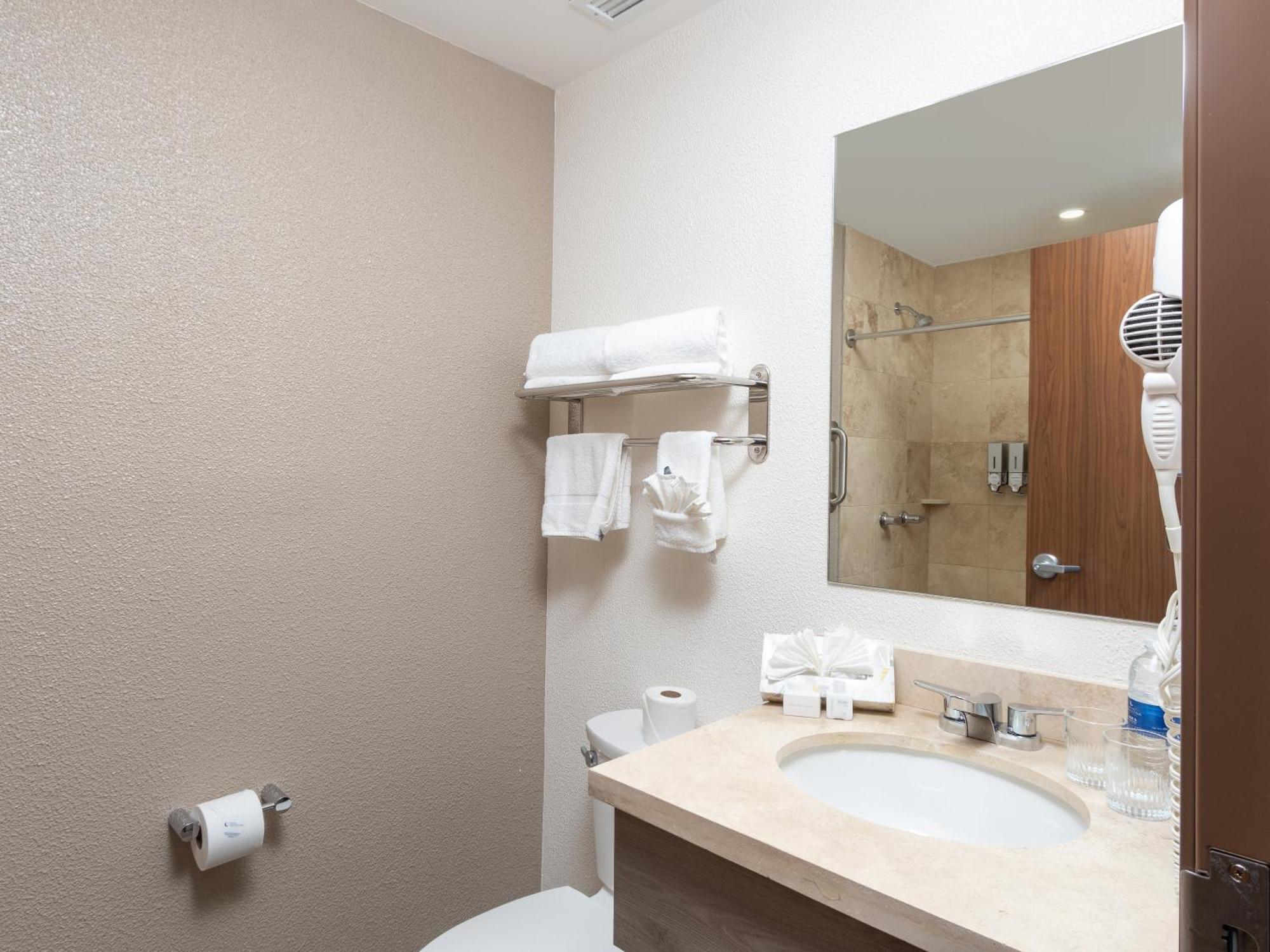 Hotel Mesaluna Short & Long Stay ซิวดัด ฮัวเรซ ภายนอก รูปภาพ